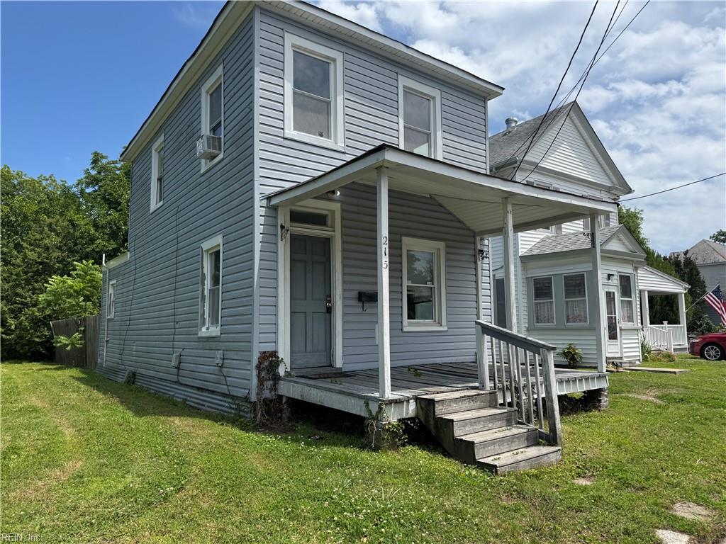 215 E Howard ST