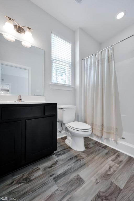 32 E Berkley DR