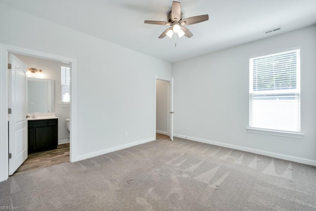 32 E Berkley DR