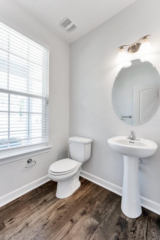 32 E Berkley DR