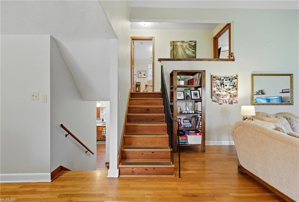 1220 Boxwood DR
