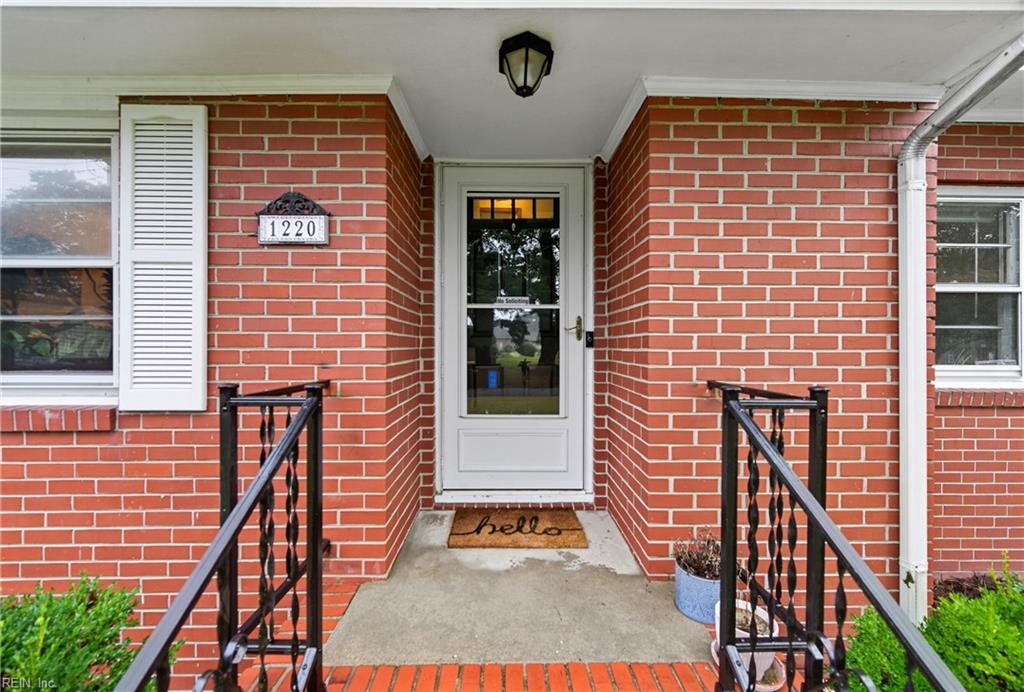 1220 Boxwood DR