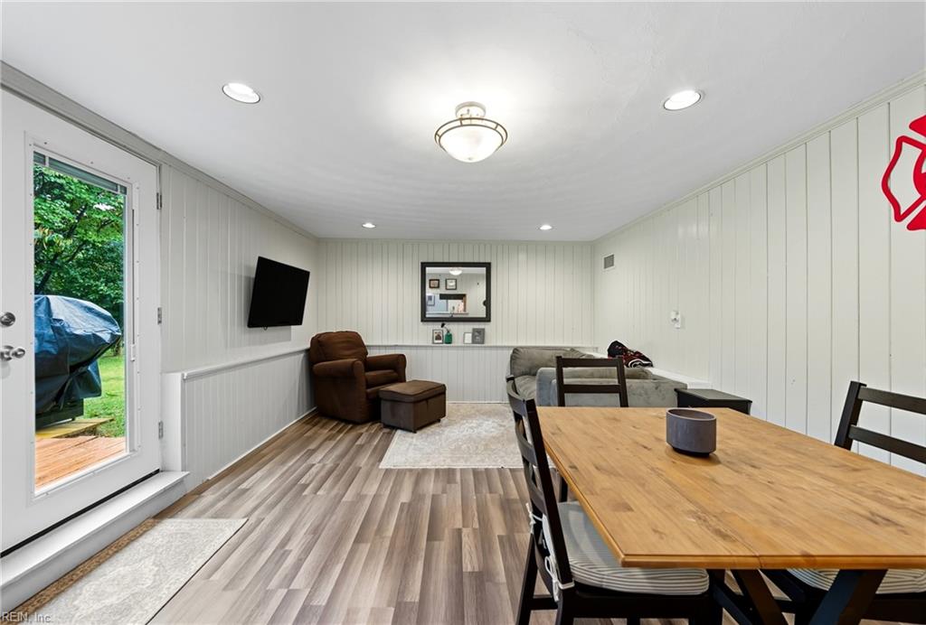 1220 Boxwood DR