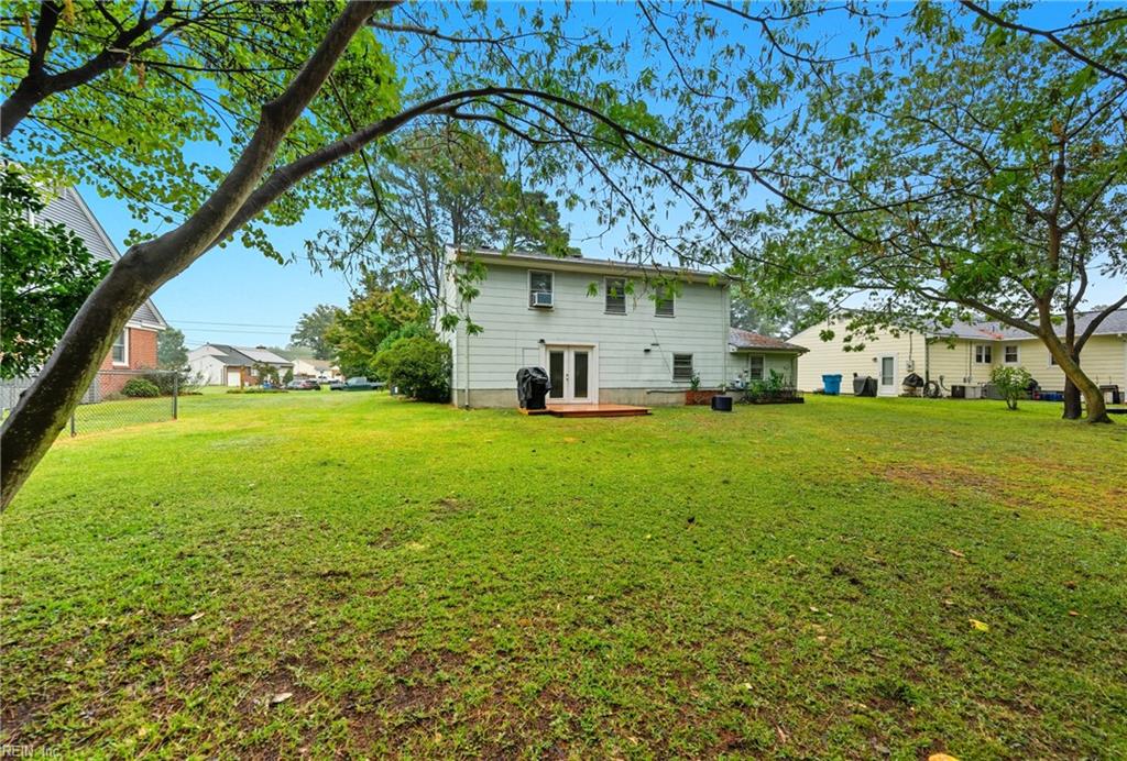 1220 Boxwood DR