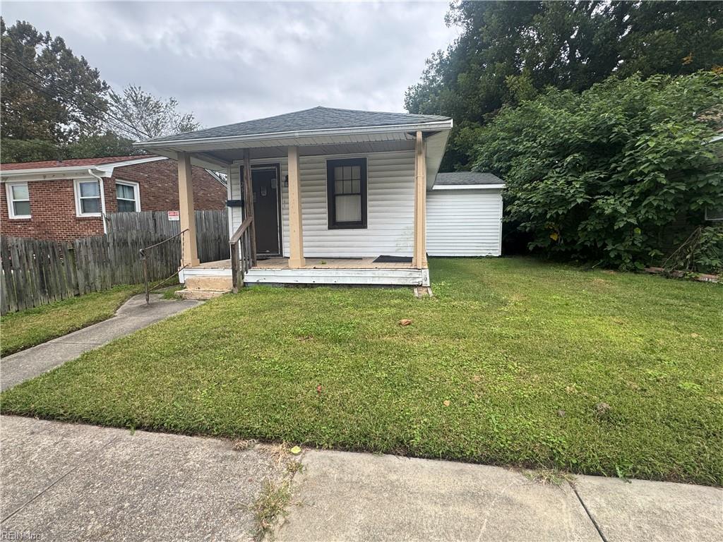 25 Redwood ST