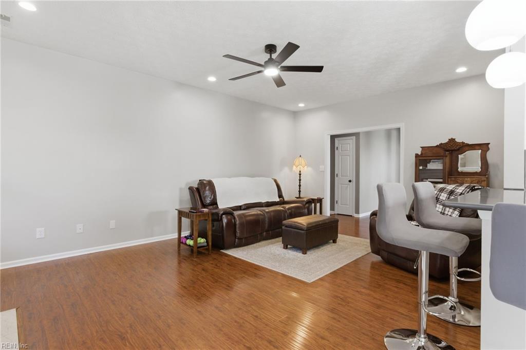 2632 Christopher Farms DR