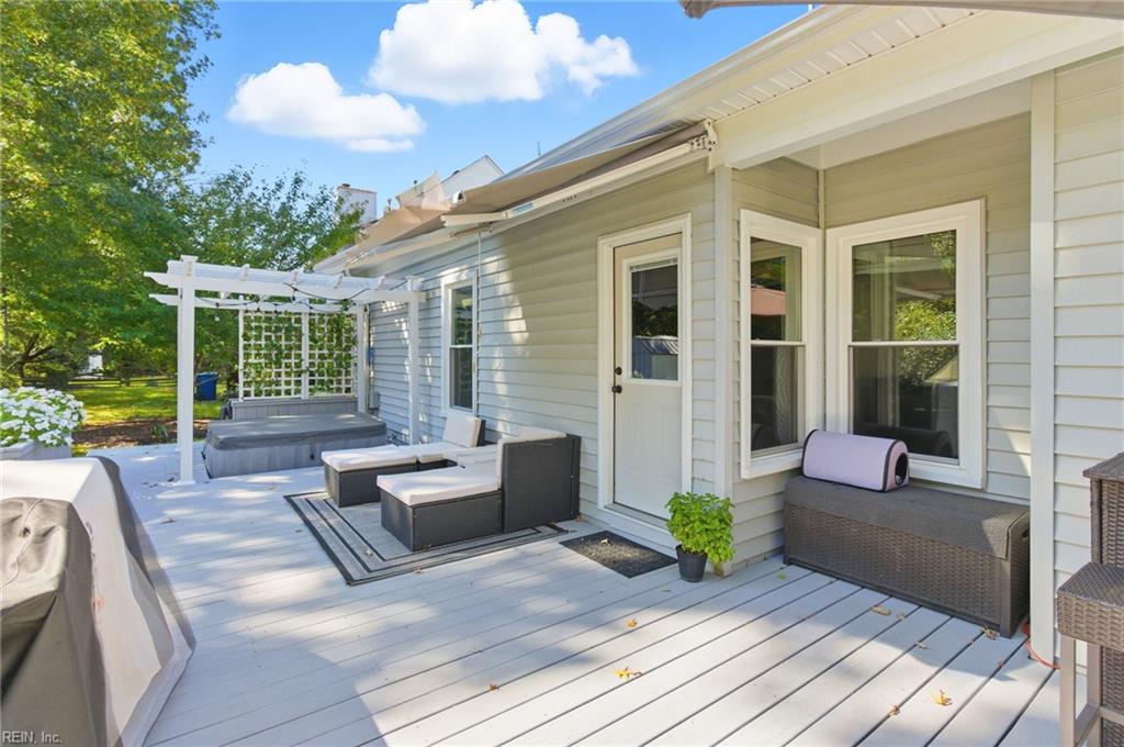 2632 Christopher Farms DR