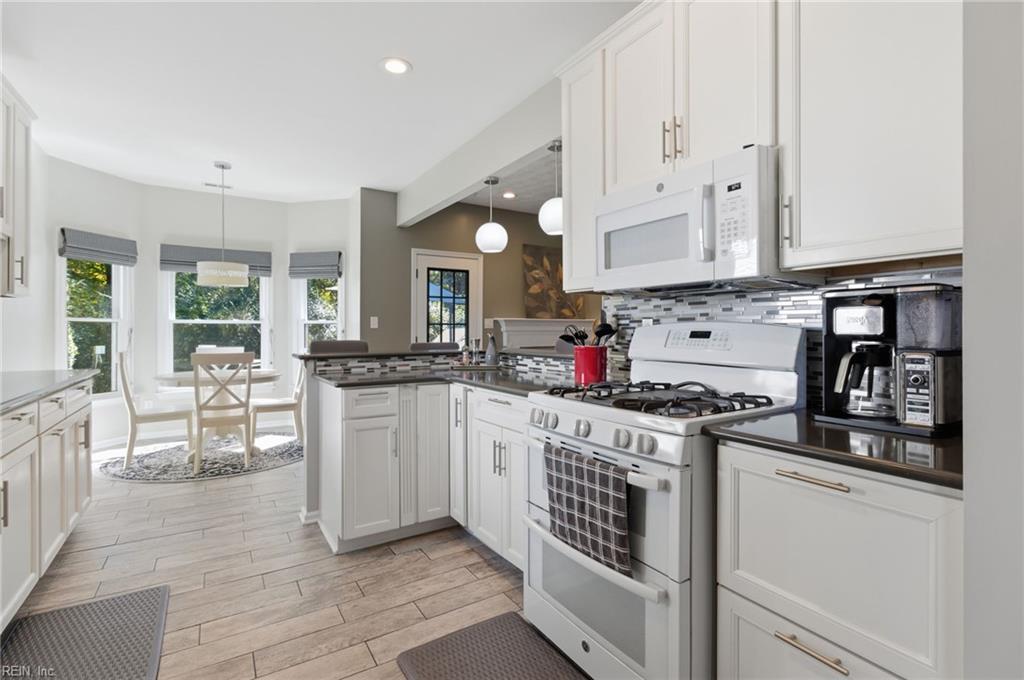 2632 Christopher Farms DR