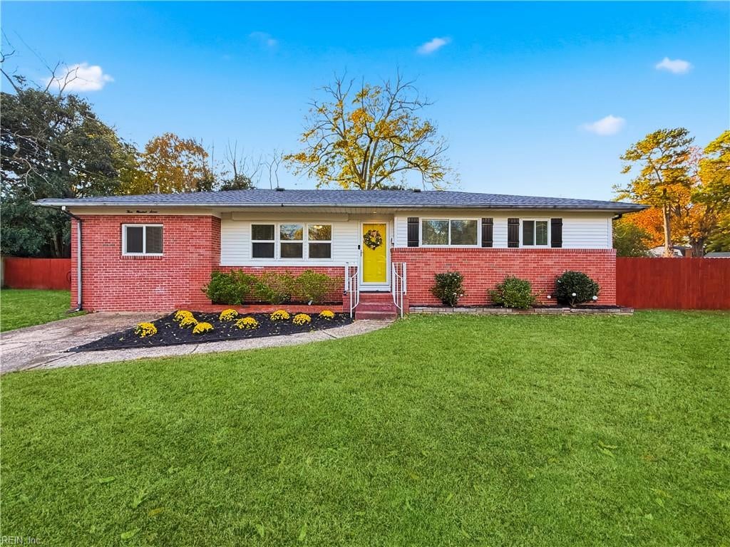 307 Beacon Hill CT