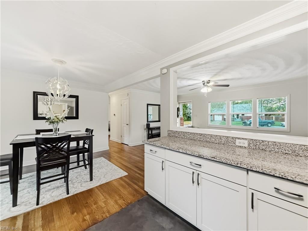 307 Beacon Hill CT