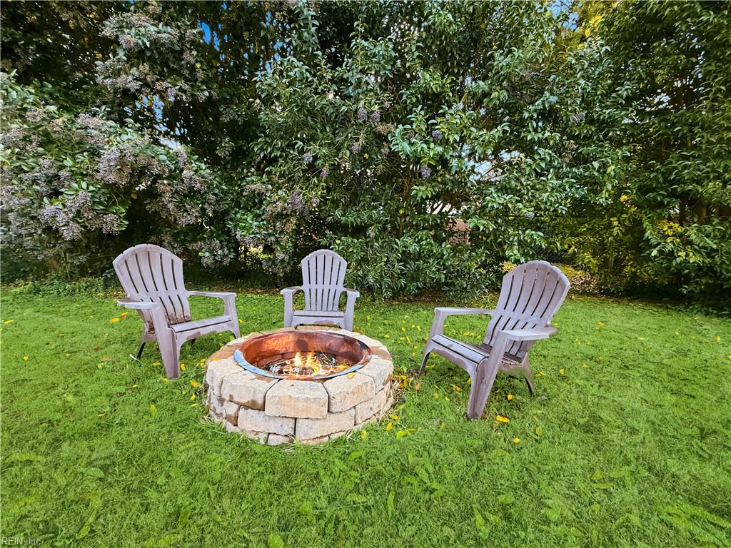 307 Beacon Hill CT