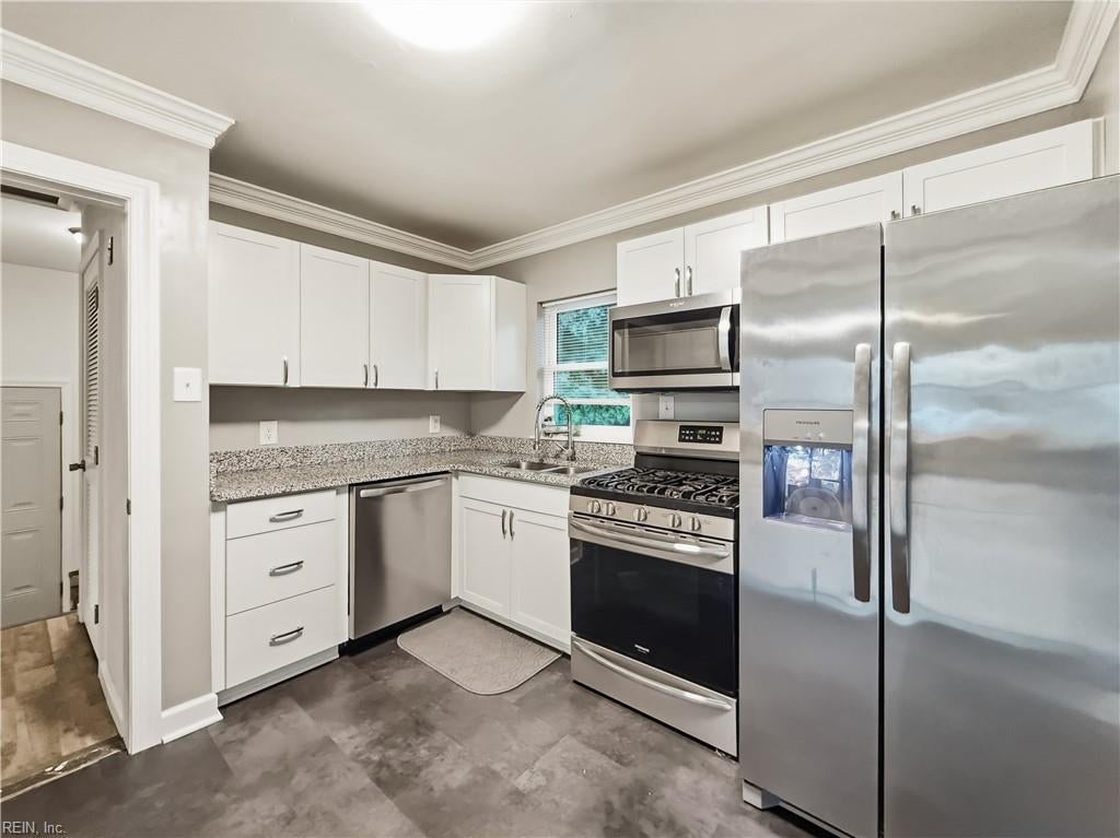 307 Beacon Hill CT