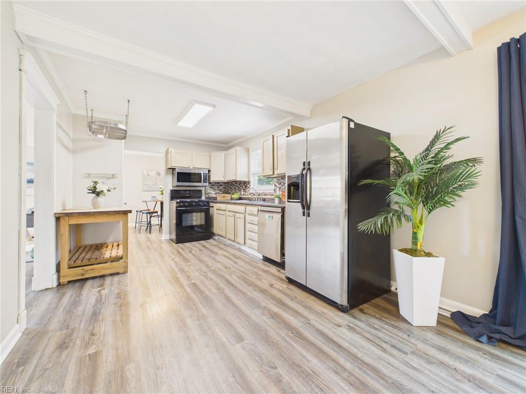 3033 Pewter RD