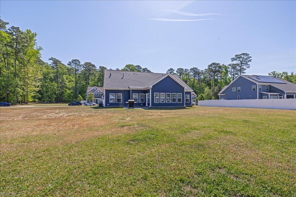 2031 Herons Pointe LN