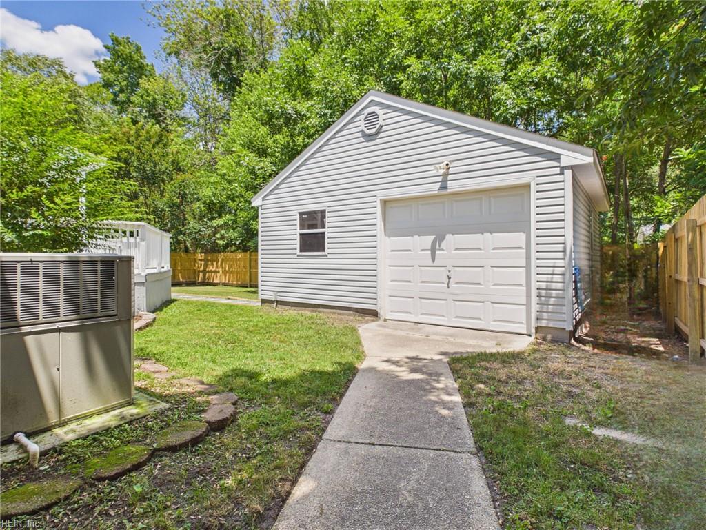 1224 Old Clubhouse RD