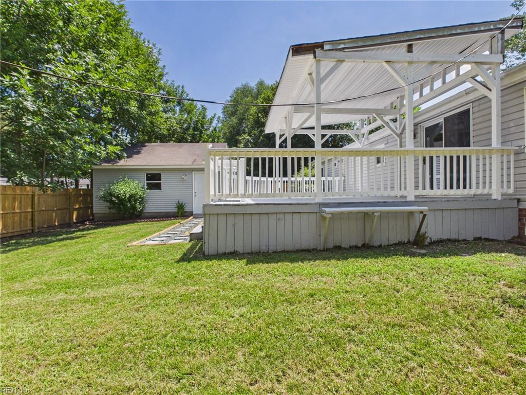 1224 Old Clubhouse RD