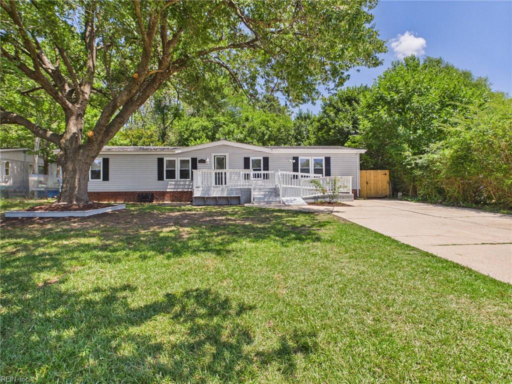 1224 Old Clubhouse RD