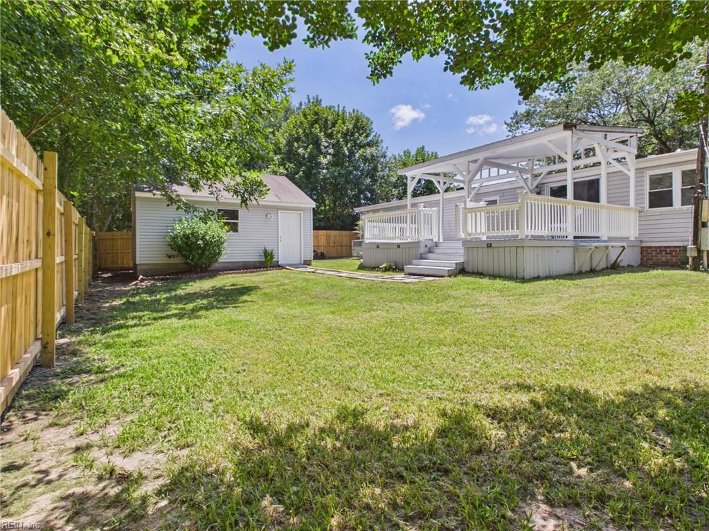 1224 Old Clubhouse RD