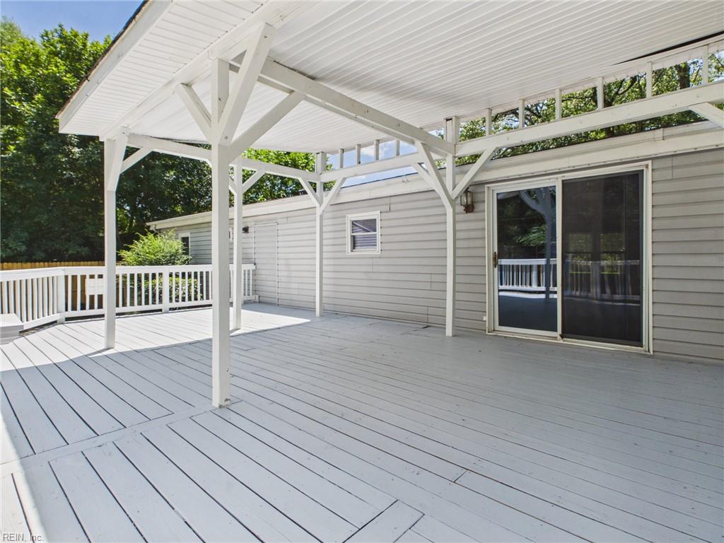 1224 Old Clubhouse RD