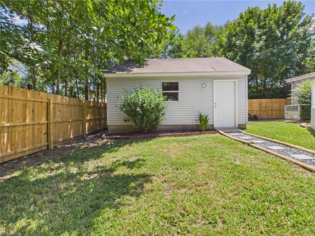 1224 Old Clubhouse RD