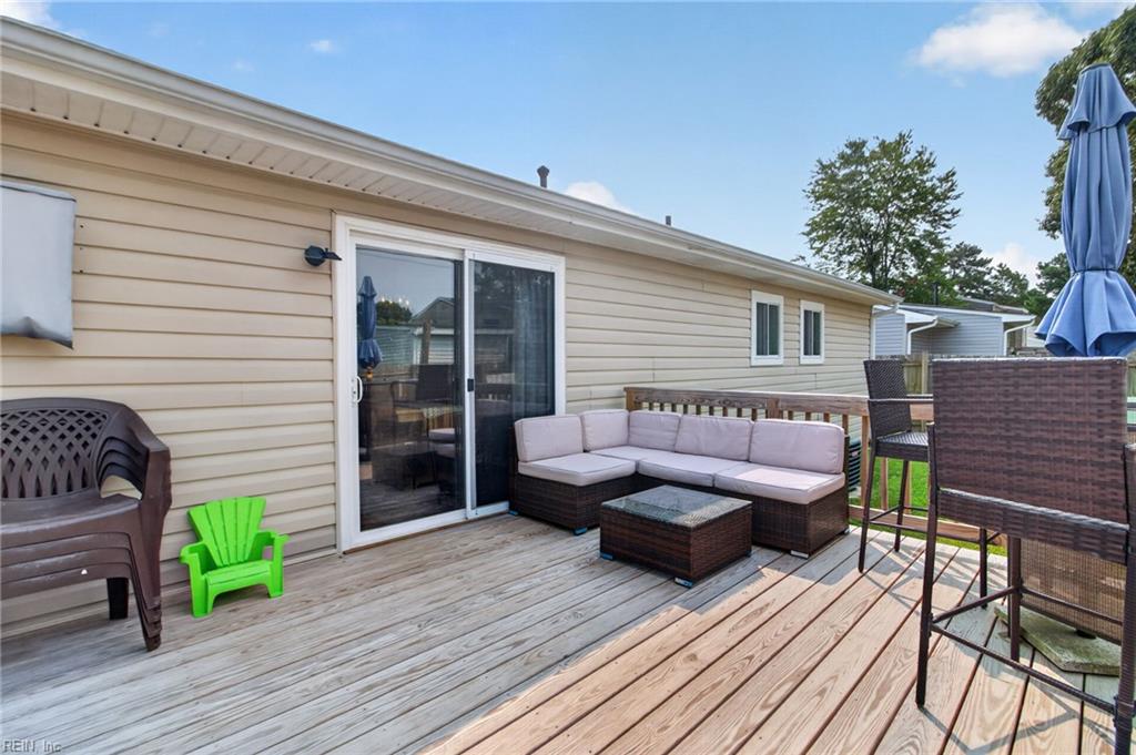 905 Kings Arms DR