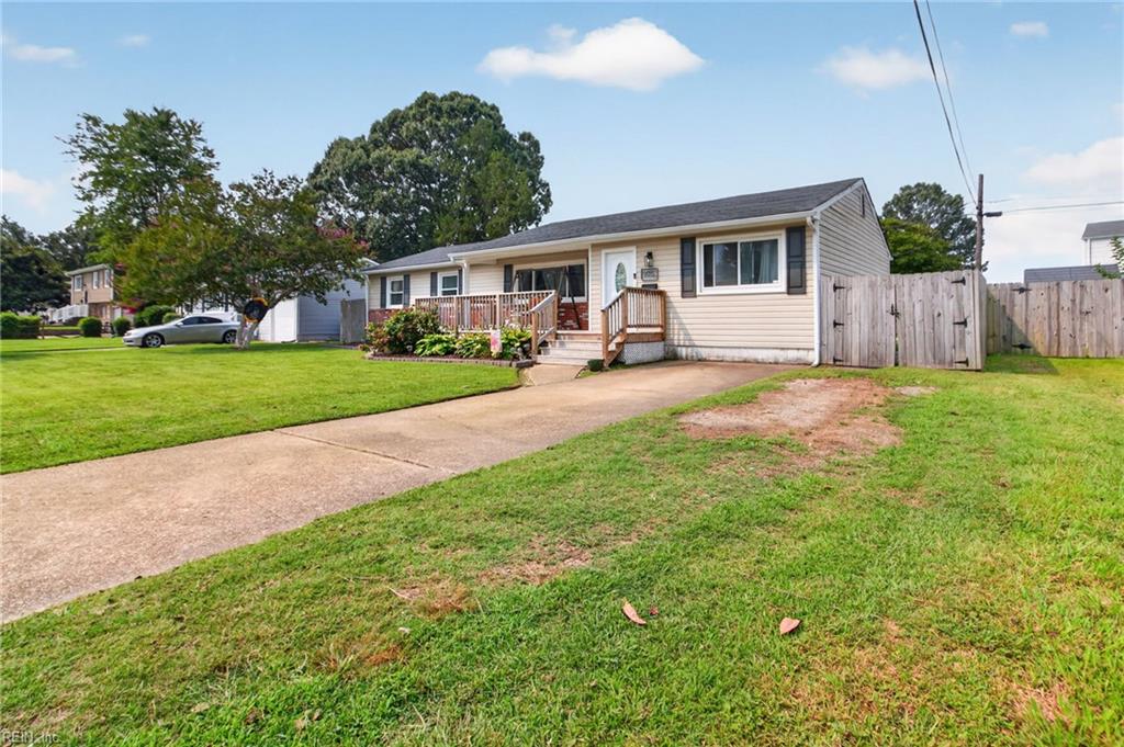 905 Kings Arms DR