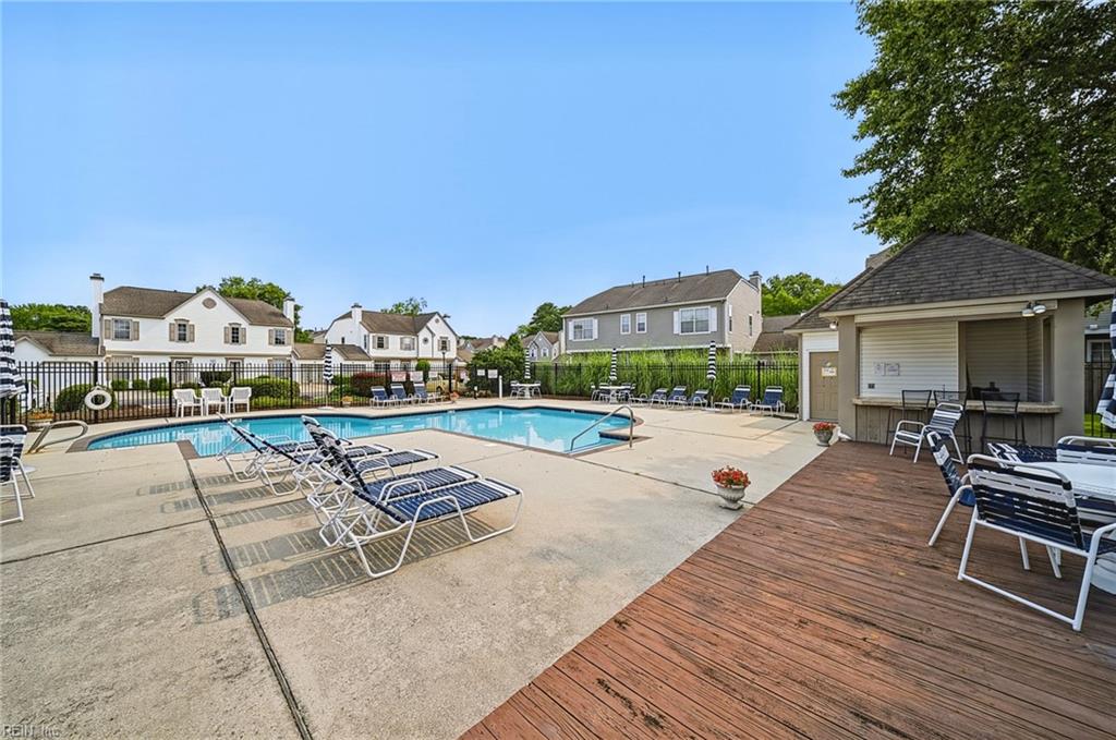 4524 Kidder DR
