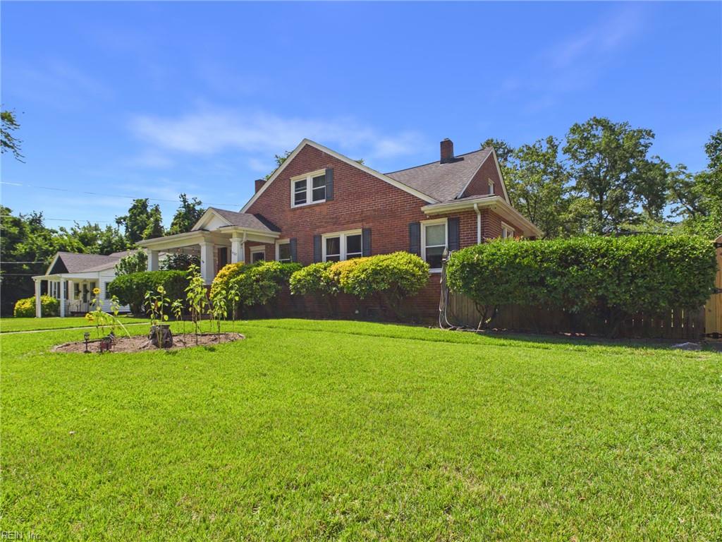 4127 W Greenway CT