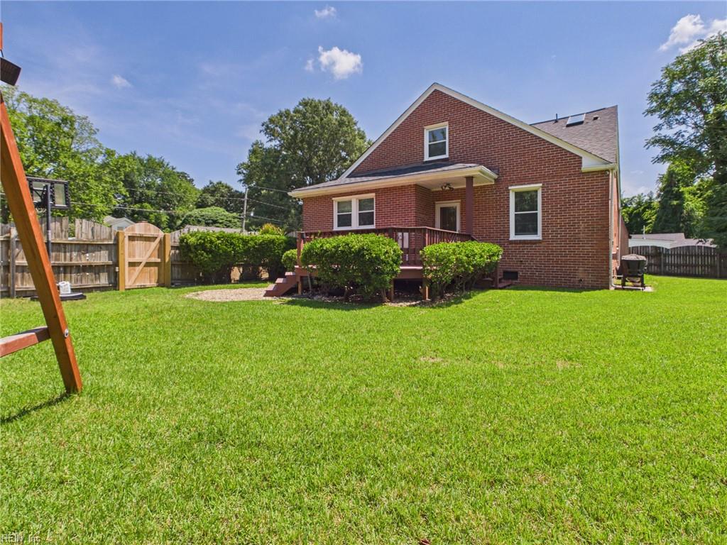 4127 W Greenway CT