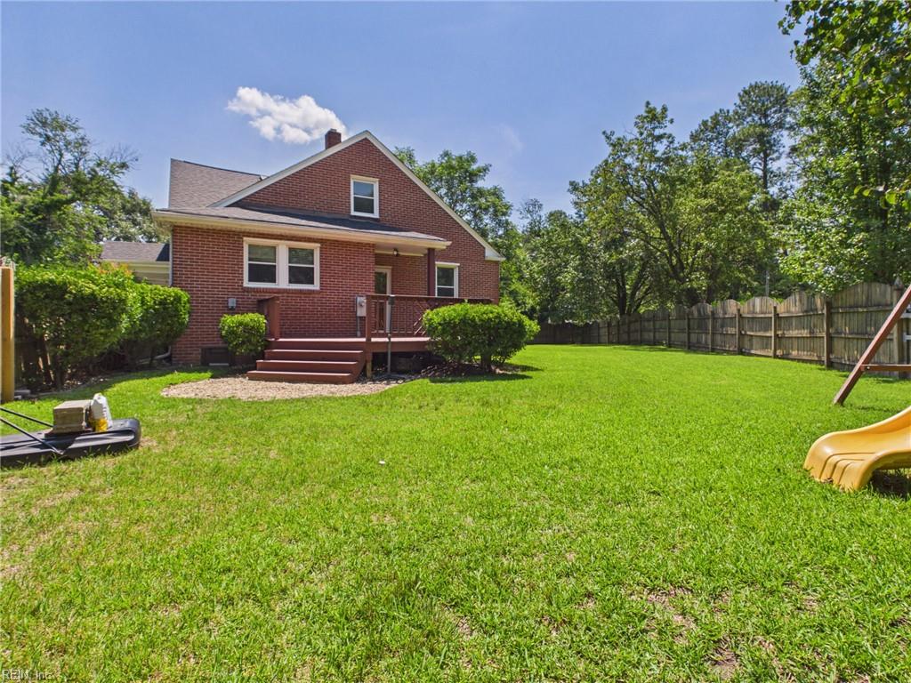 4127 W Greenway CT