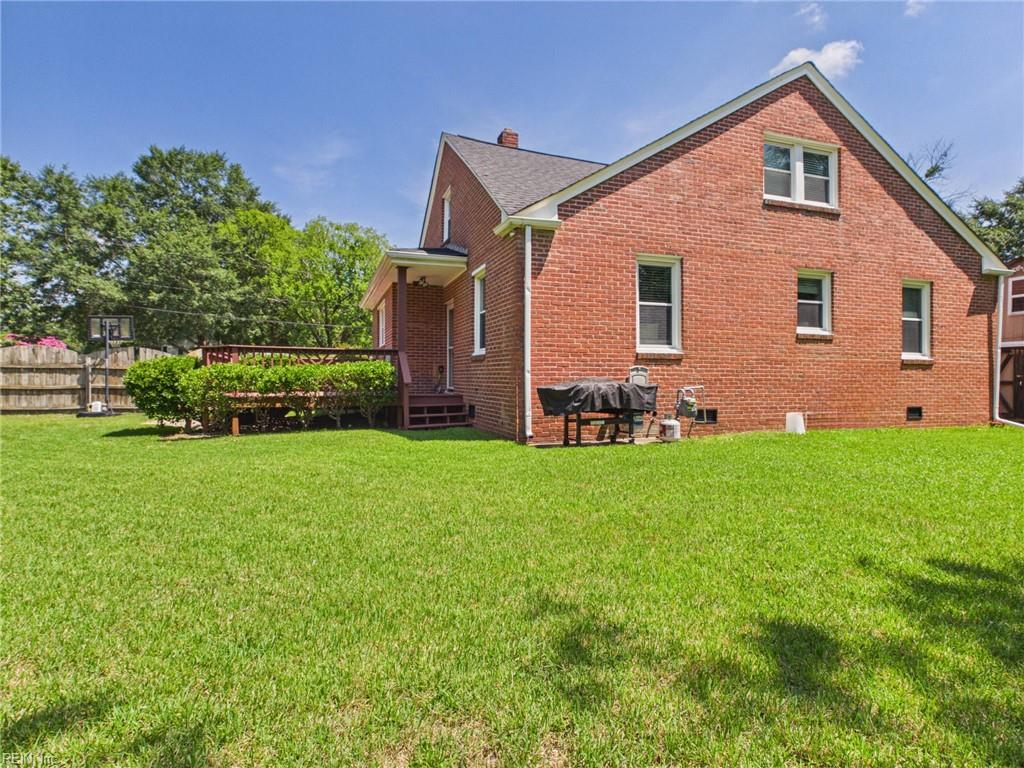 4127 W Greenway CT