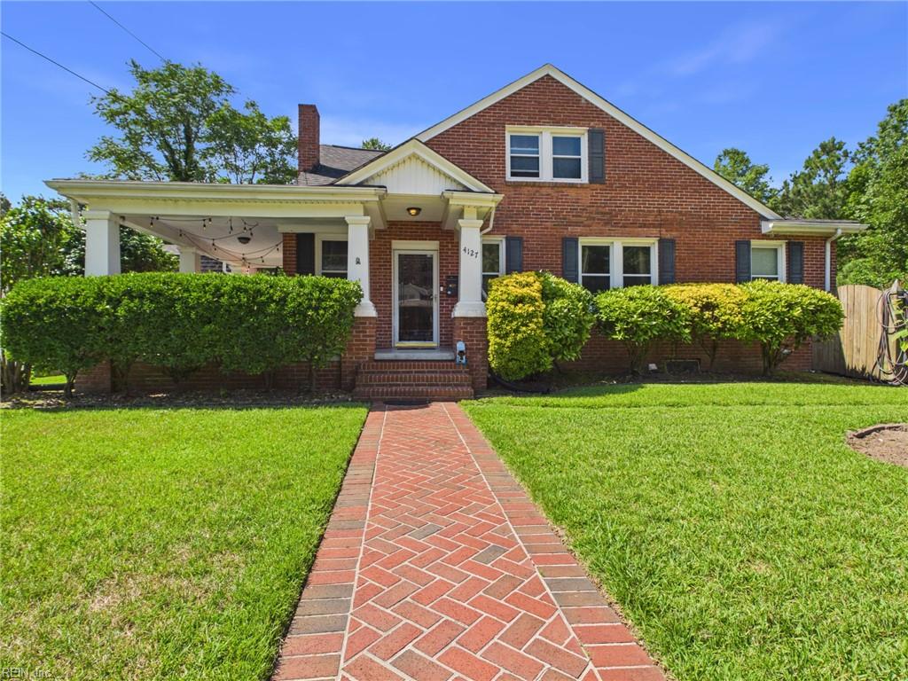 4127 W Greenway CT