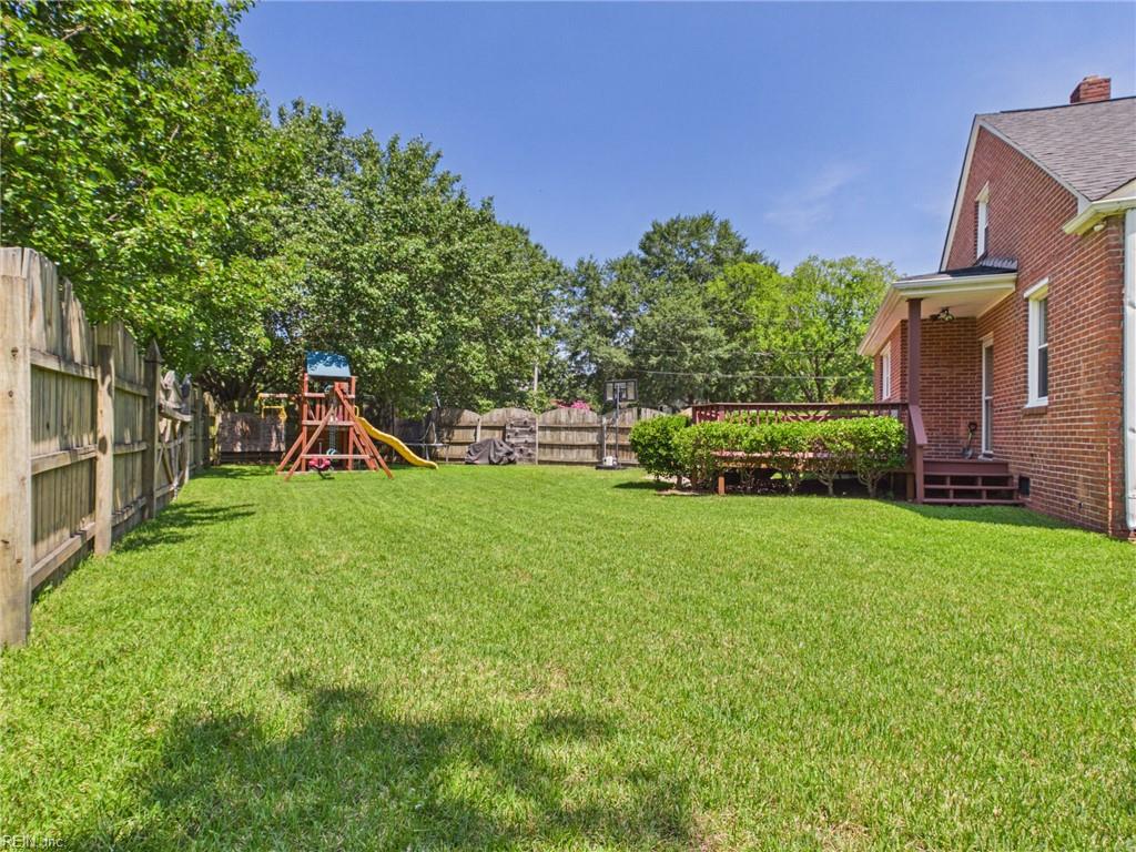 4127 W Greenway CT