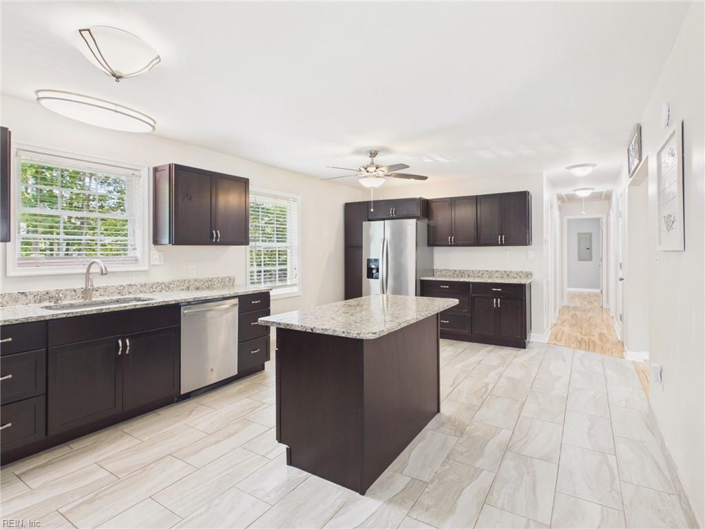 502 Dogwood RD