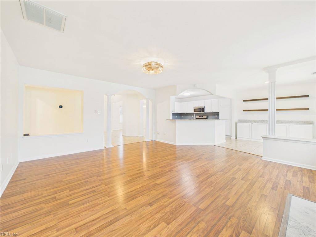2536 Seven Kings RD