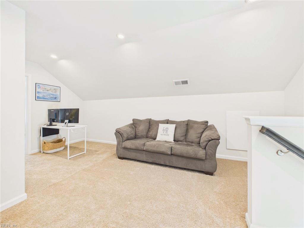 2237 Summer Breeze RD