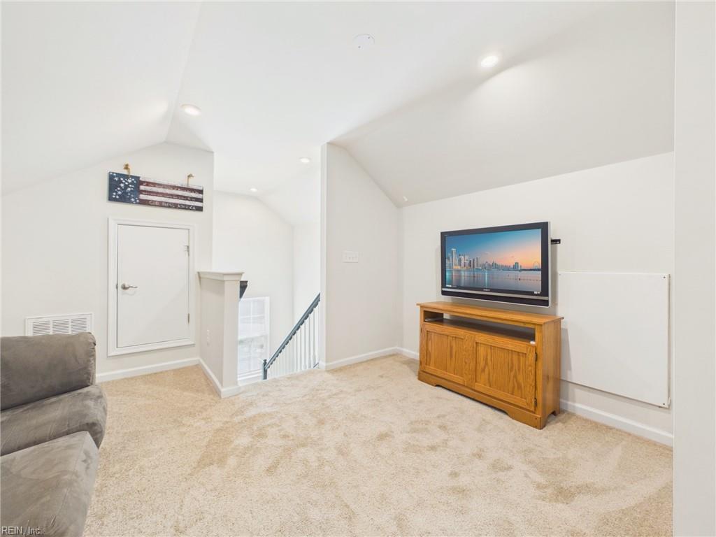 2237 Summer Breeze RD