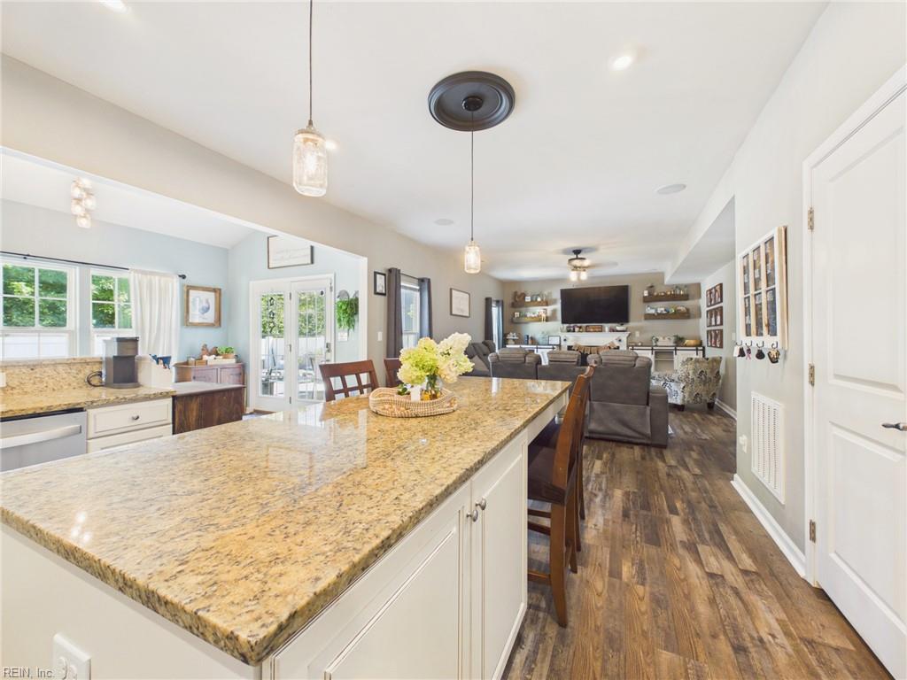 2237 Summer Breeze RD