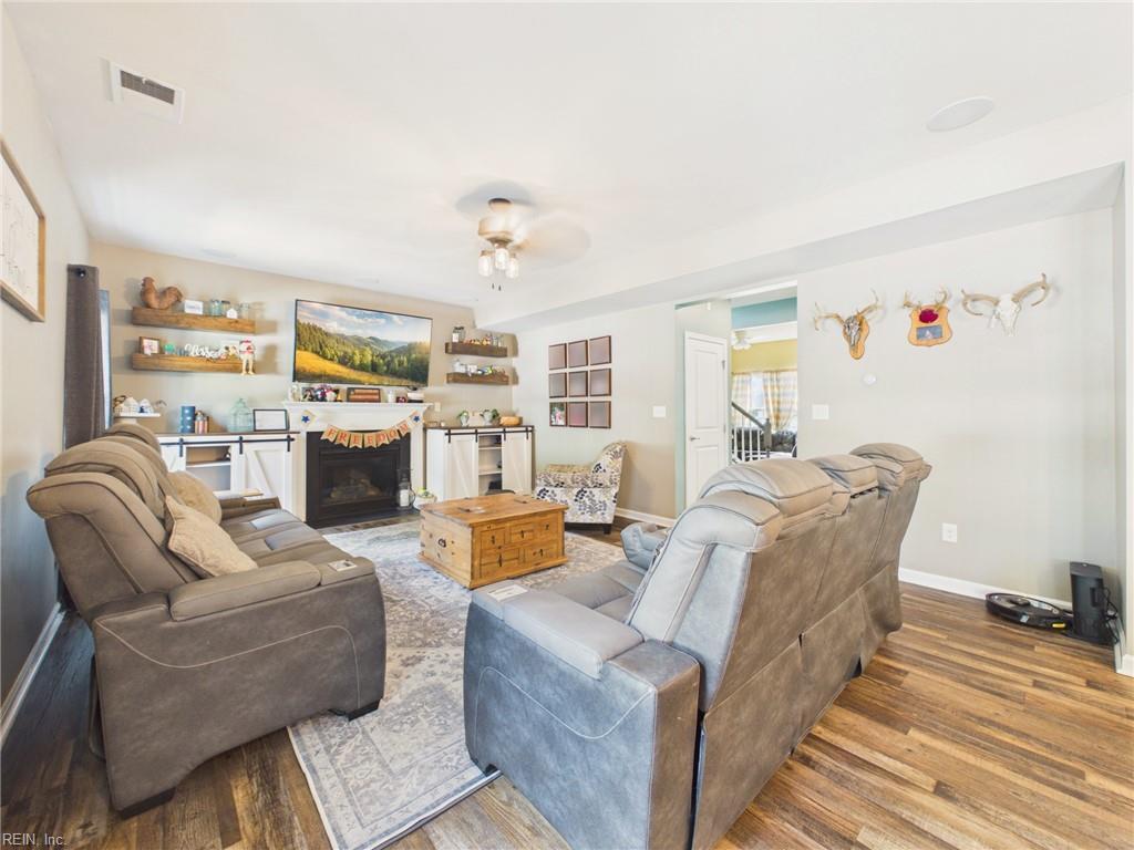 2237 Summer Breeze RD