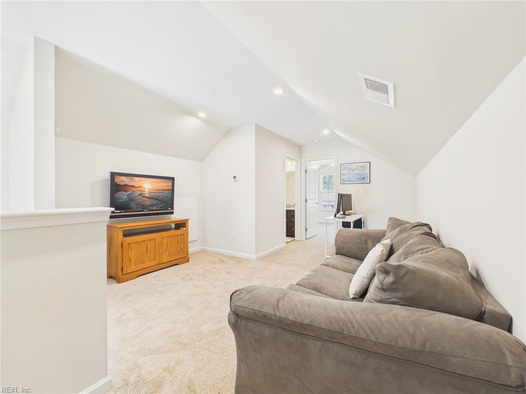2237 Summer Breeze RD