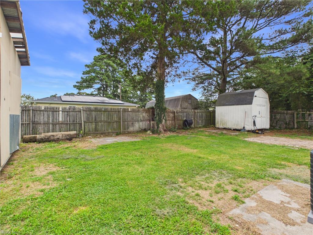 4920 Bark LN