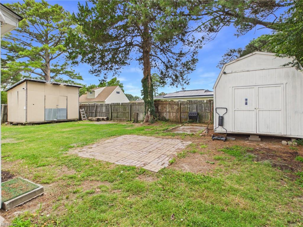 4920 Bark LN