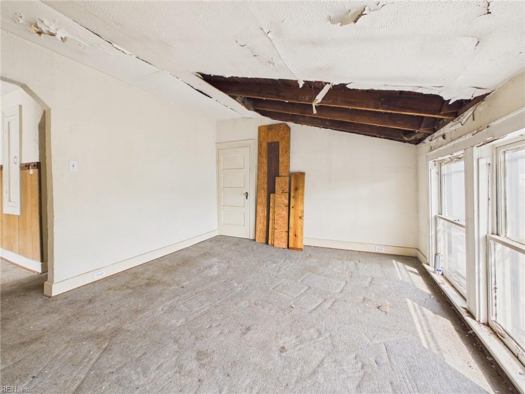 534 Virginia AVE