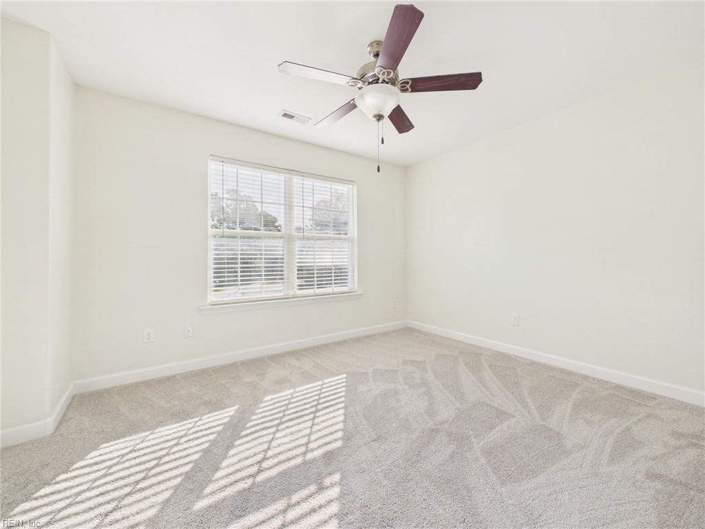 869 Shurney LN