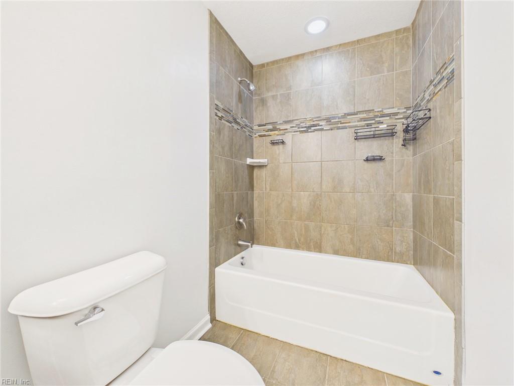 869 Shurney LN