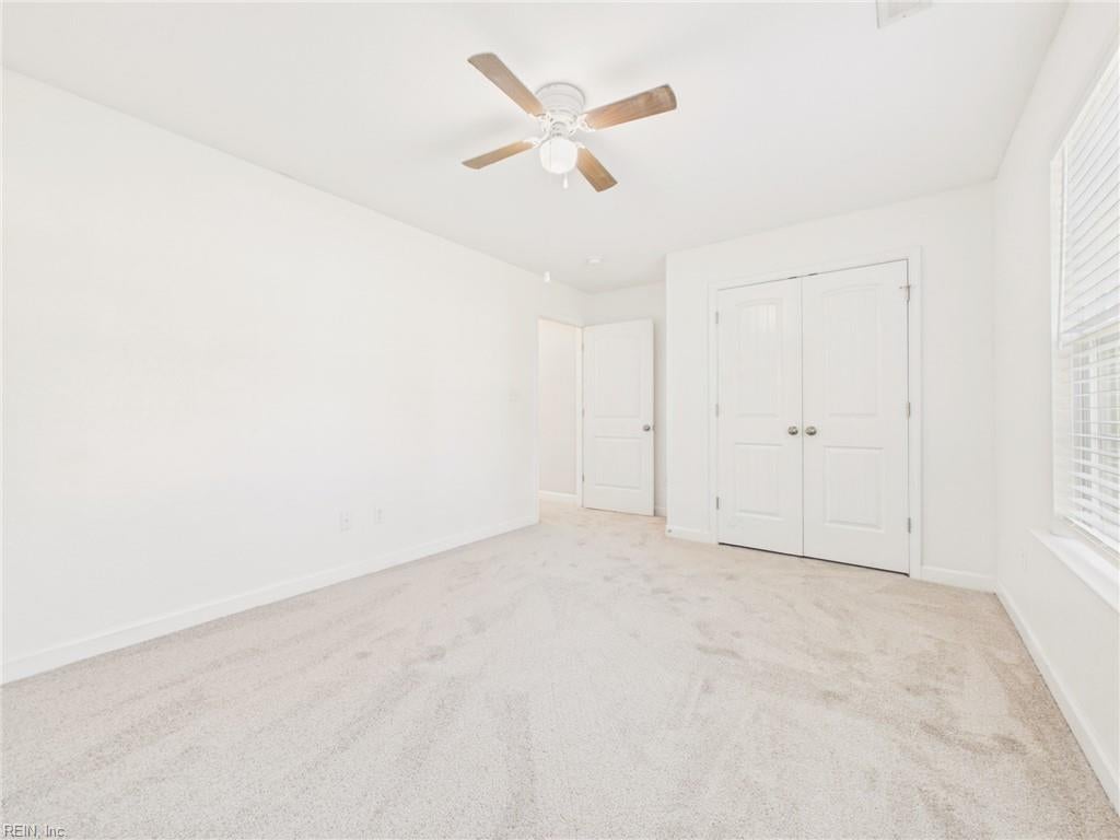 869 Shurney LN