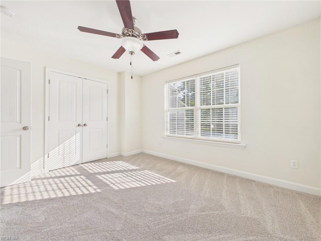 869 Shurney LN