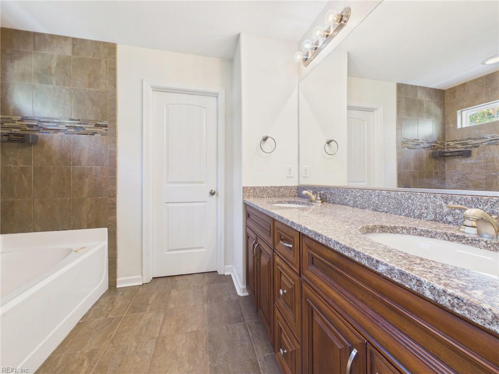 869 Shurney LN