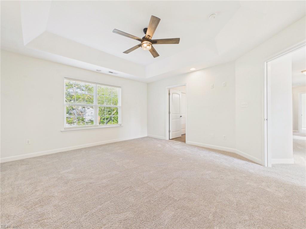 869 Shurney LN
