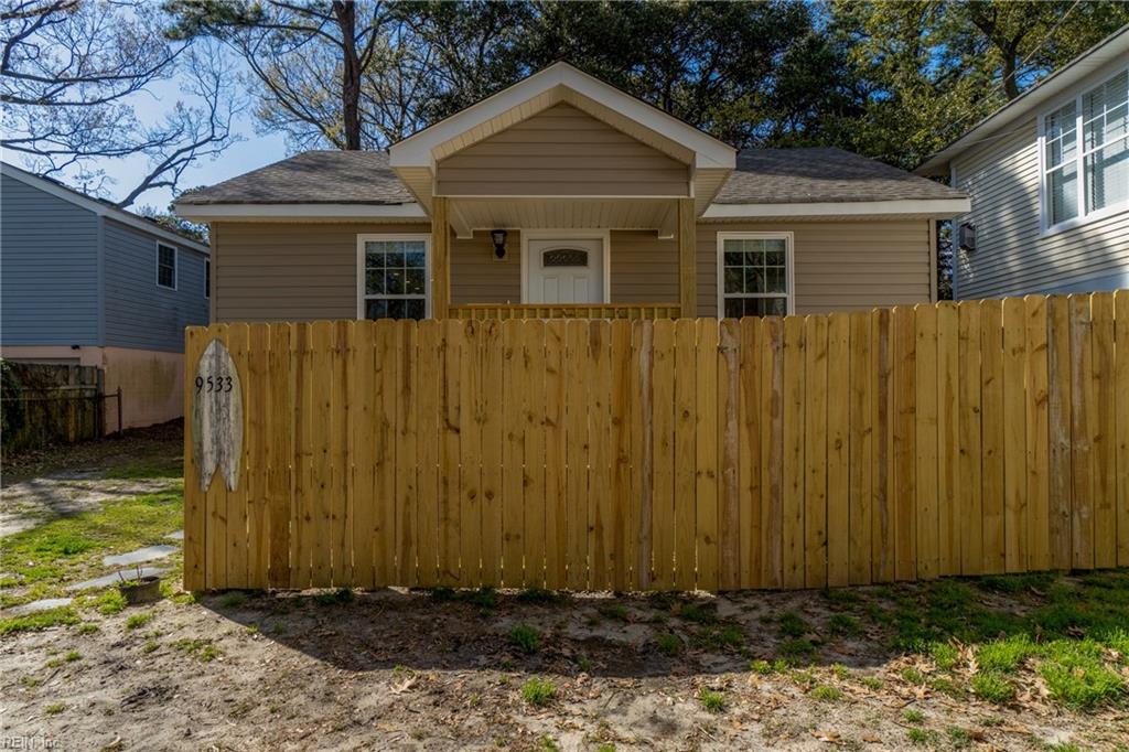 9533 11th Bay ST B